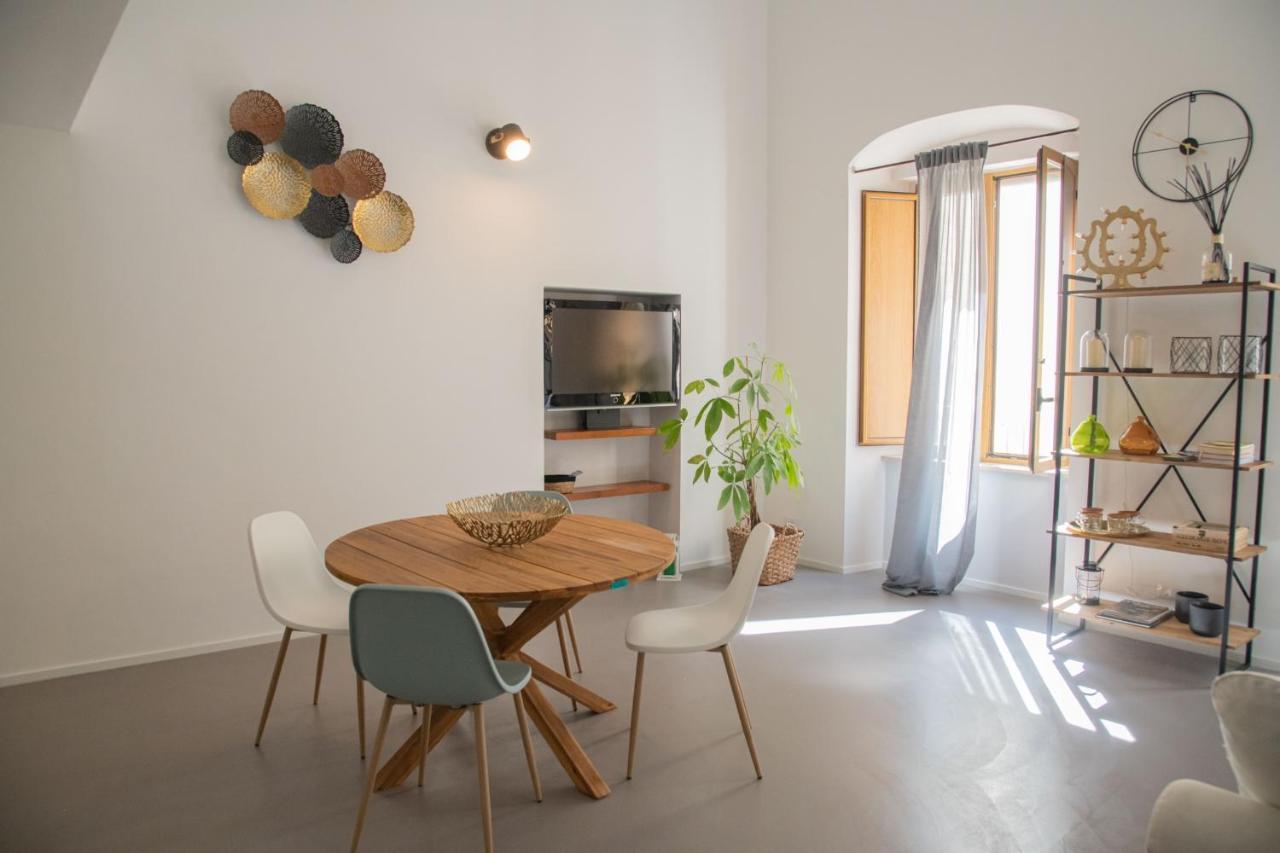 Casa Sant'Orsola - Appartamento Nella Citta Antica Μολφέττα Εξωτερικό φωτογραφία